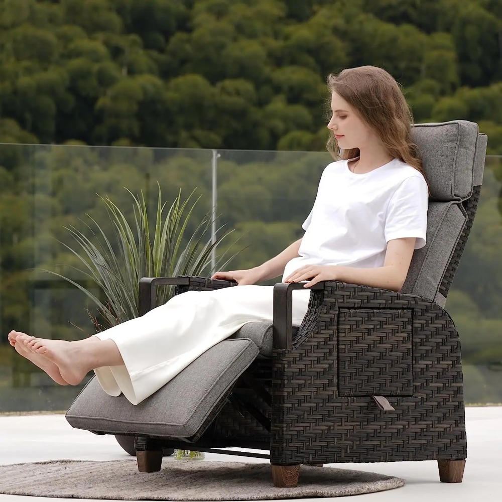 Outdoor Recliner with Independ - Outdoor Furniture Europe のレビューと価格